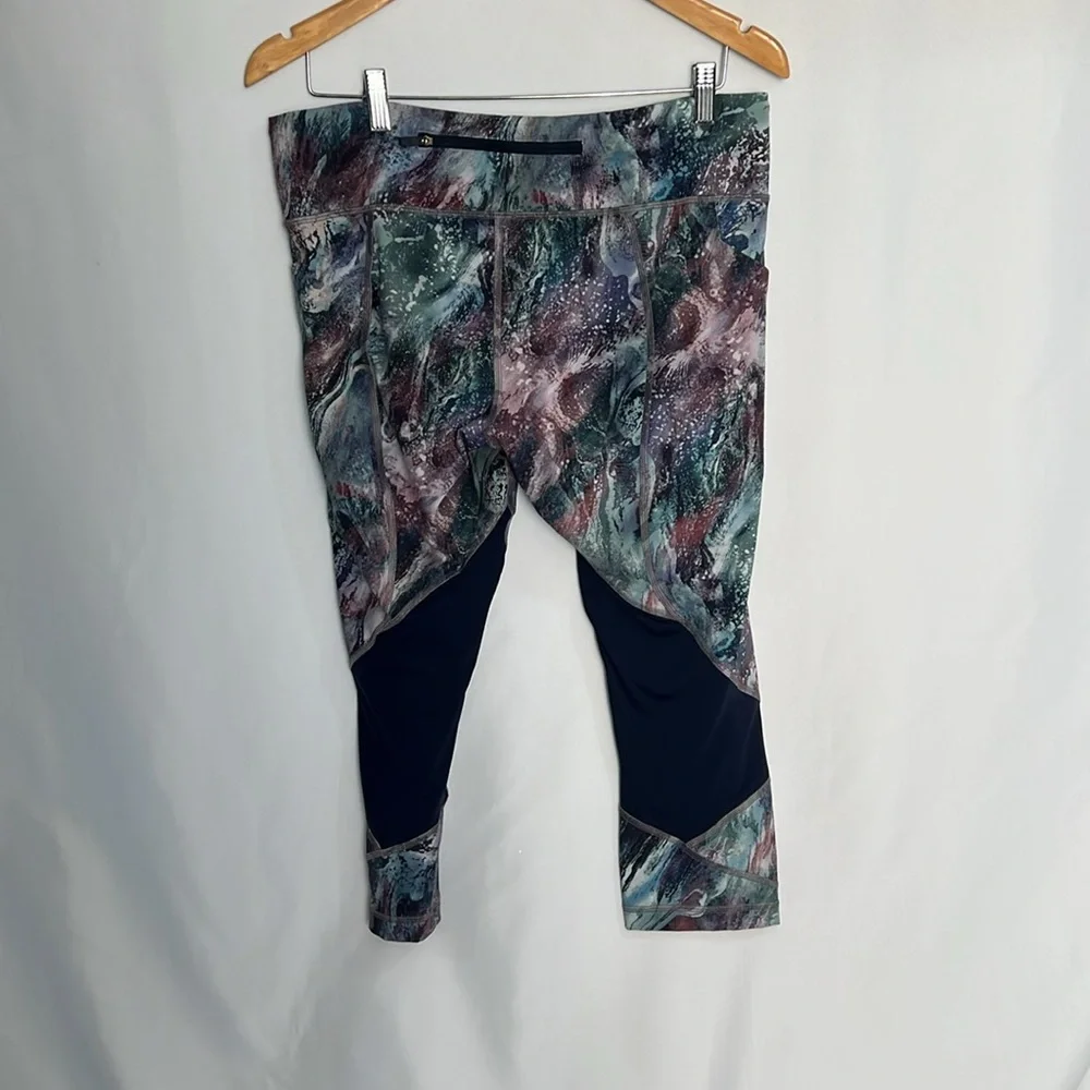 NWOT /Lululemon Pace Rival Crop *22" - Picture 2 of 4